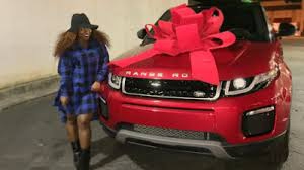 Lil Wayne Spoils His Daughter With A Third Car And She s Only 17