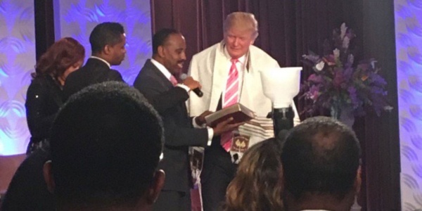 WATCH Pastor Who Welcomed Trump To His Church Encountered Protest After Making Monetary Demand