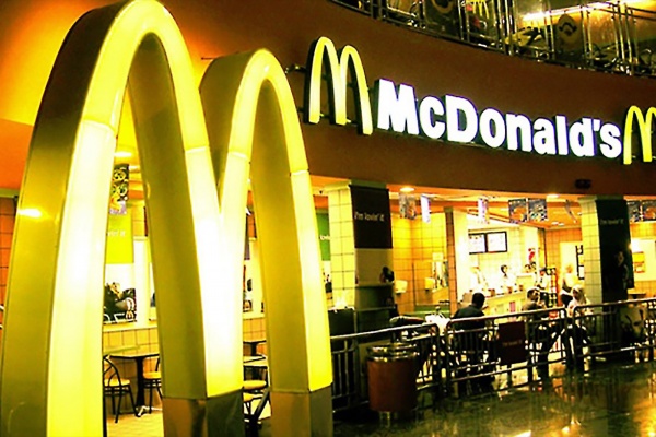 MooreNews A Look At How Much The Average McDonald s Earns Every Year