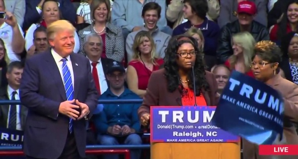 Unhinged Diamond And Silk Label Democrats The Party Of White Supremacy