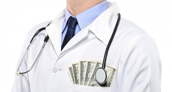 The Reasons Why Many Doctors Are Living Paycheck To Paycheck